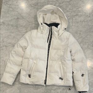 NILS Women Snowy White Puffer ski Jacket - Size 6